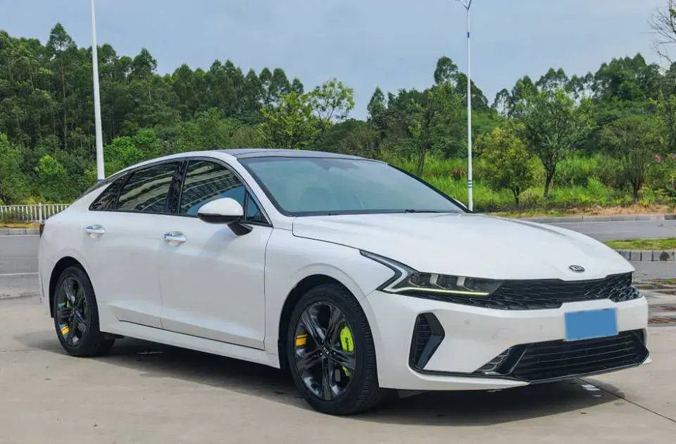 2020 KIA K5 thumbnail 2