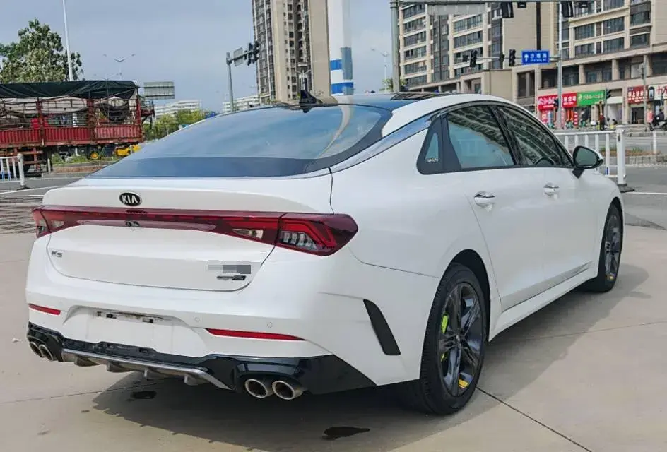2020 KIA K5 thumbnail 4