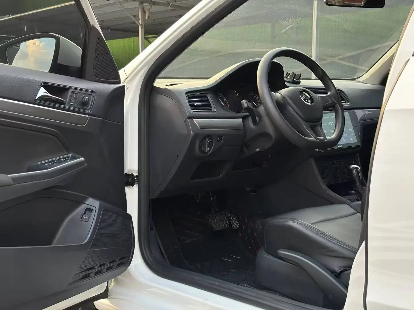 2019 VOLKSWAGEN LAVIDA thumbnail 4