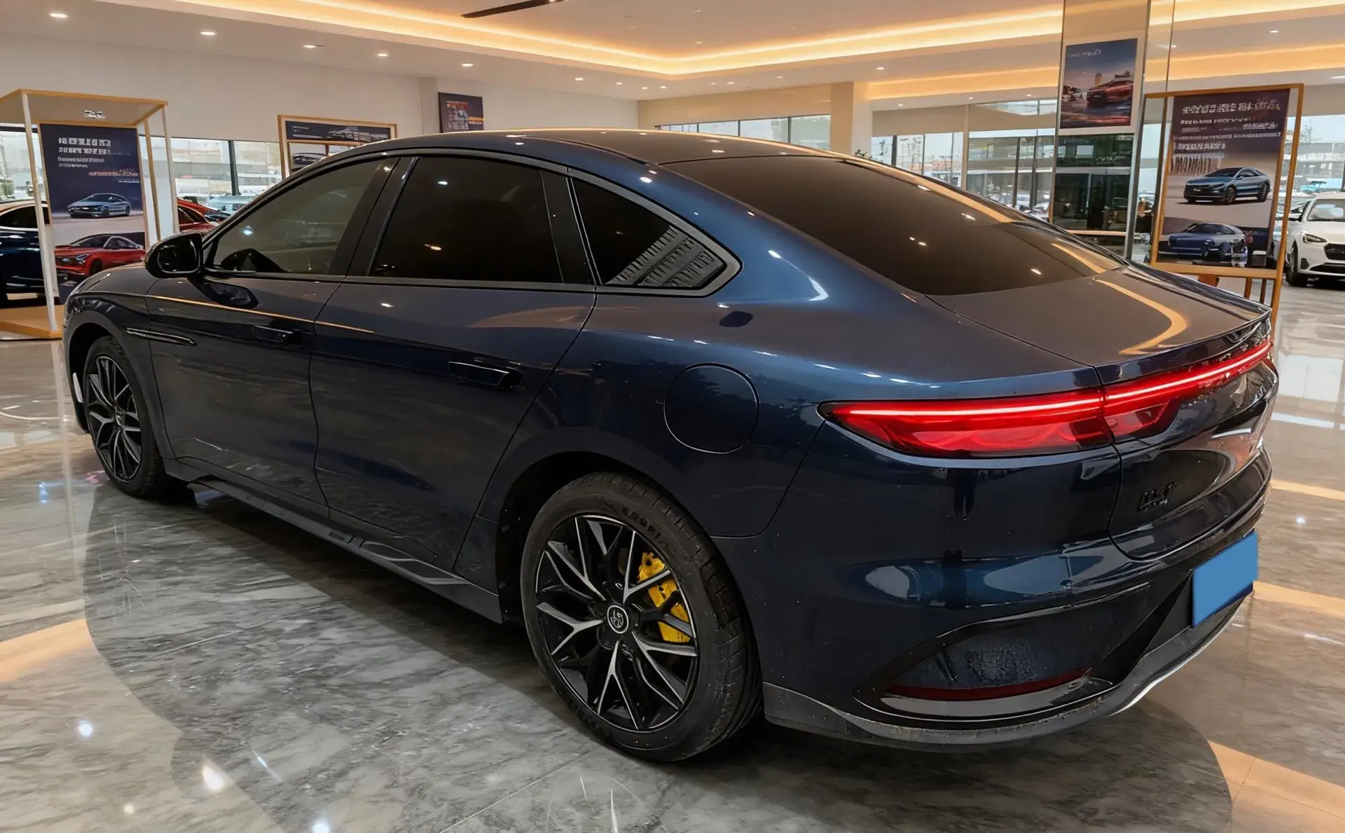 2023 BYD HAN thumbnail 2