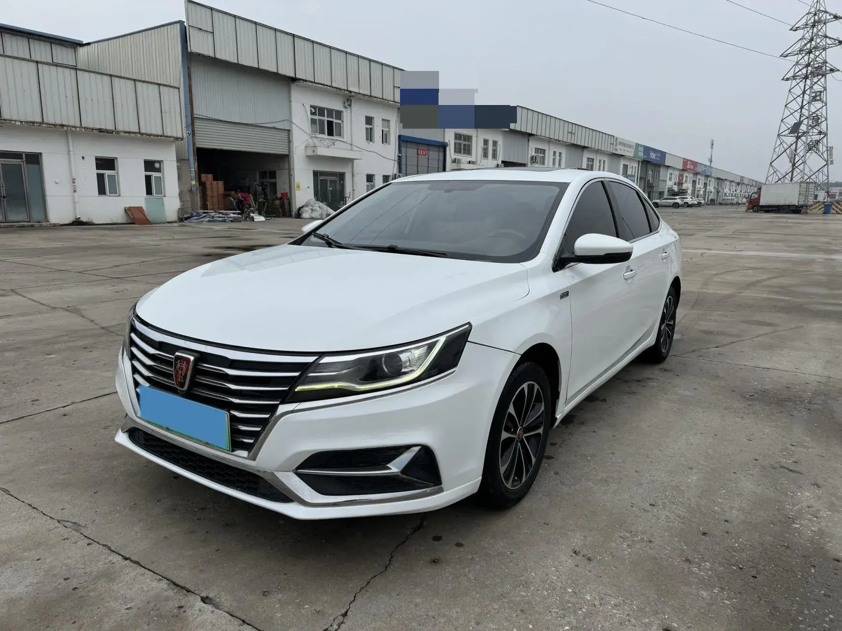 2019 ROEWE I6 view 1