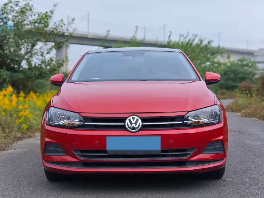 2019 VOLKSWAGEN POLO thumbnail 2