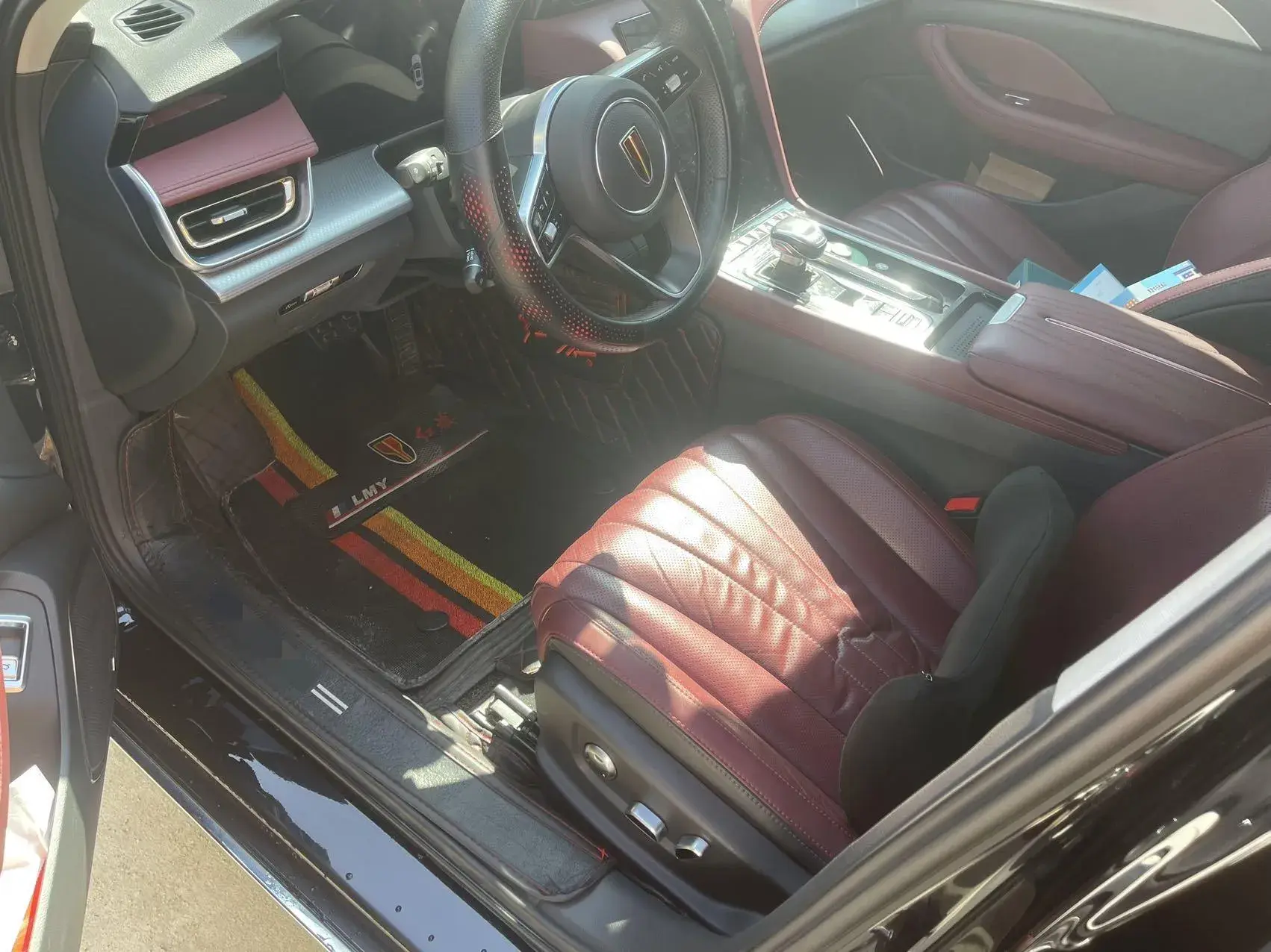 2023 HONGQI H5 thumbnail 2