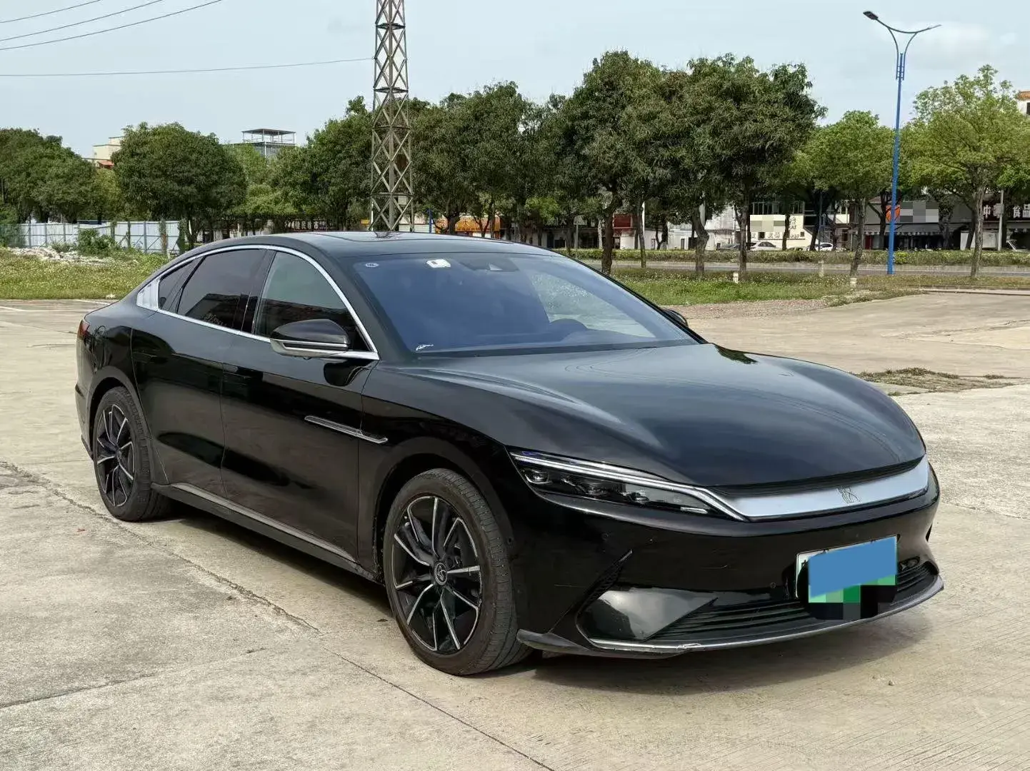 2020 BYD HAN thumbnail 3