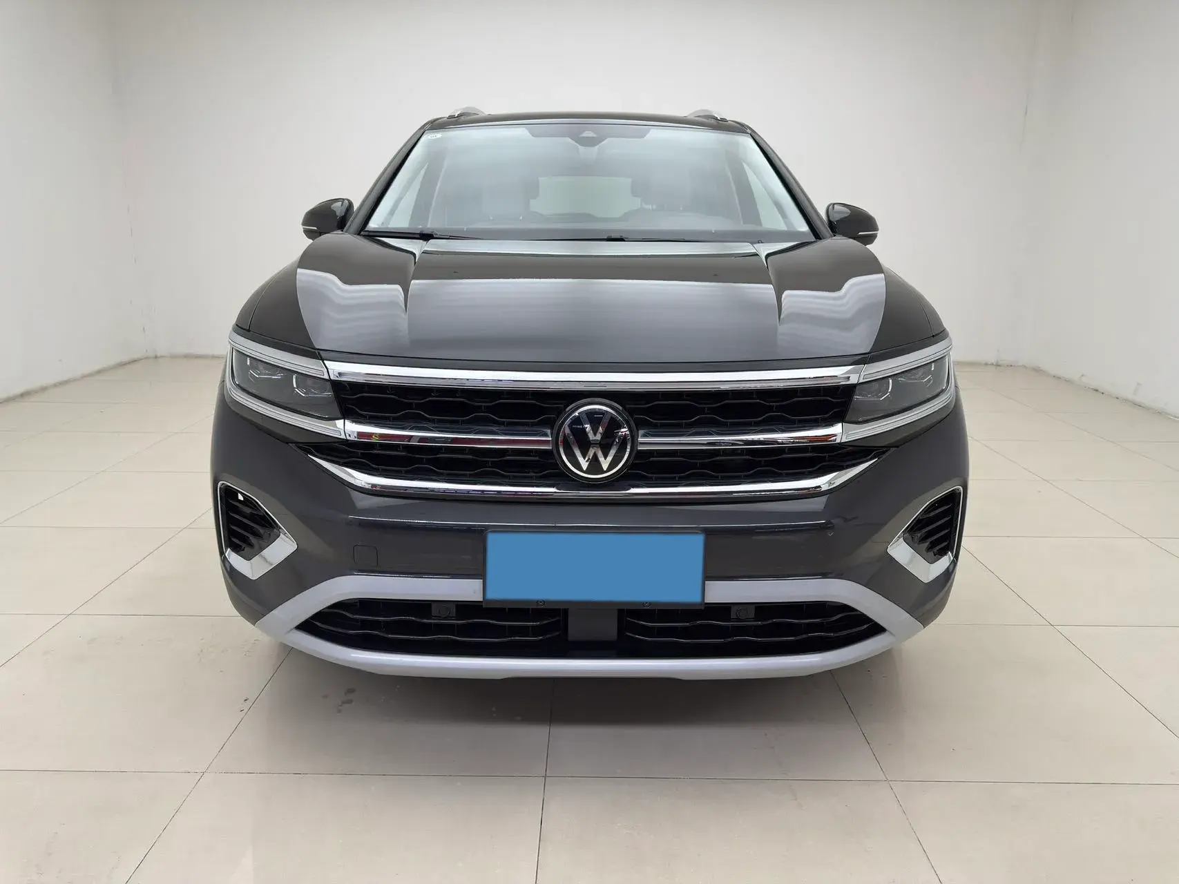 2023 VOLKSWAGEN TALAGON thumbnail 2