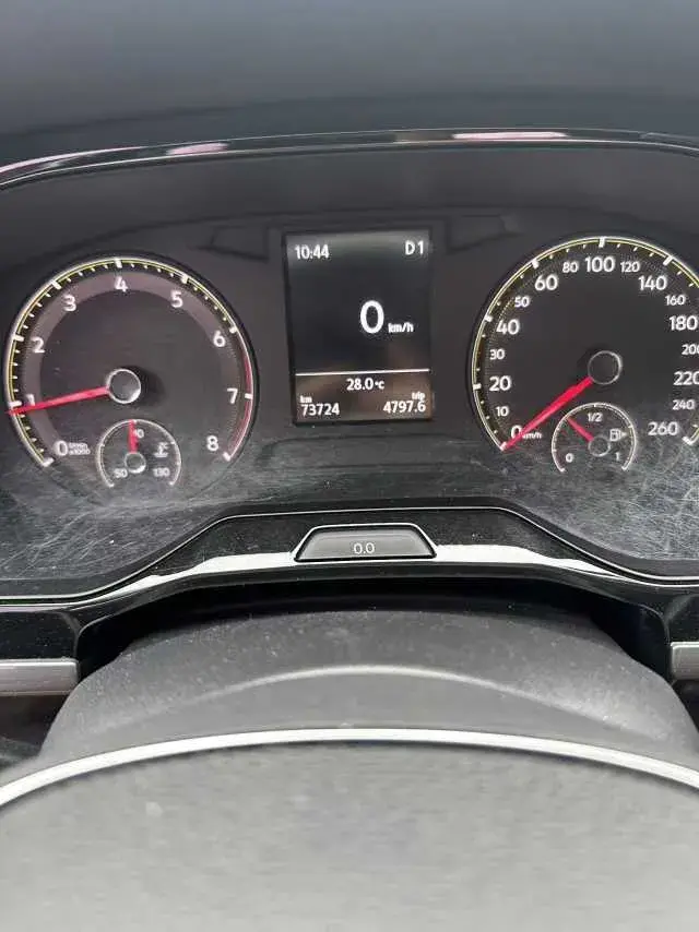 2018 VOLKSWAGEN BORA thumbnail 3