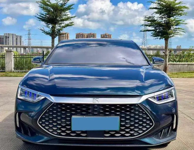 2022 BYD HAN thumbnail 3