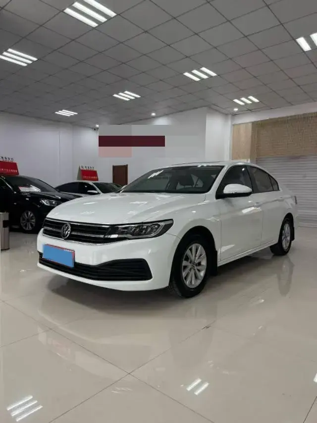 2021 VOLKSWAGEN BORA view 1