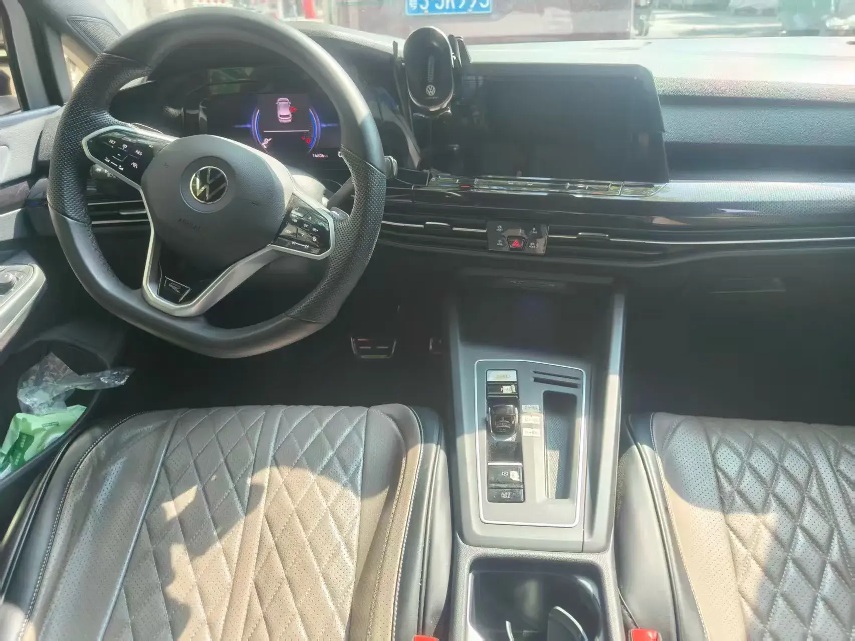 2023 VOLKSWAGEN GOLF thumbnail 4