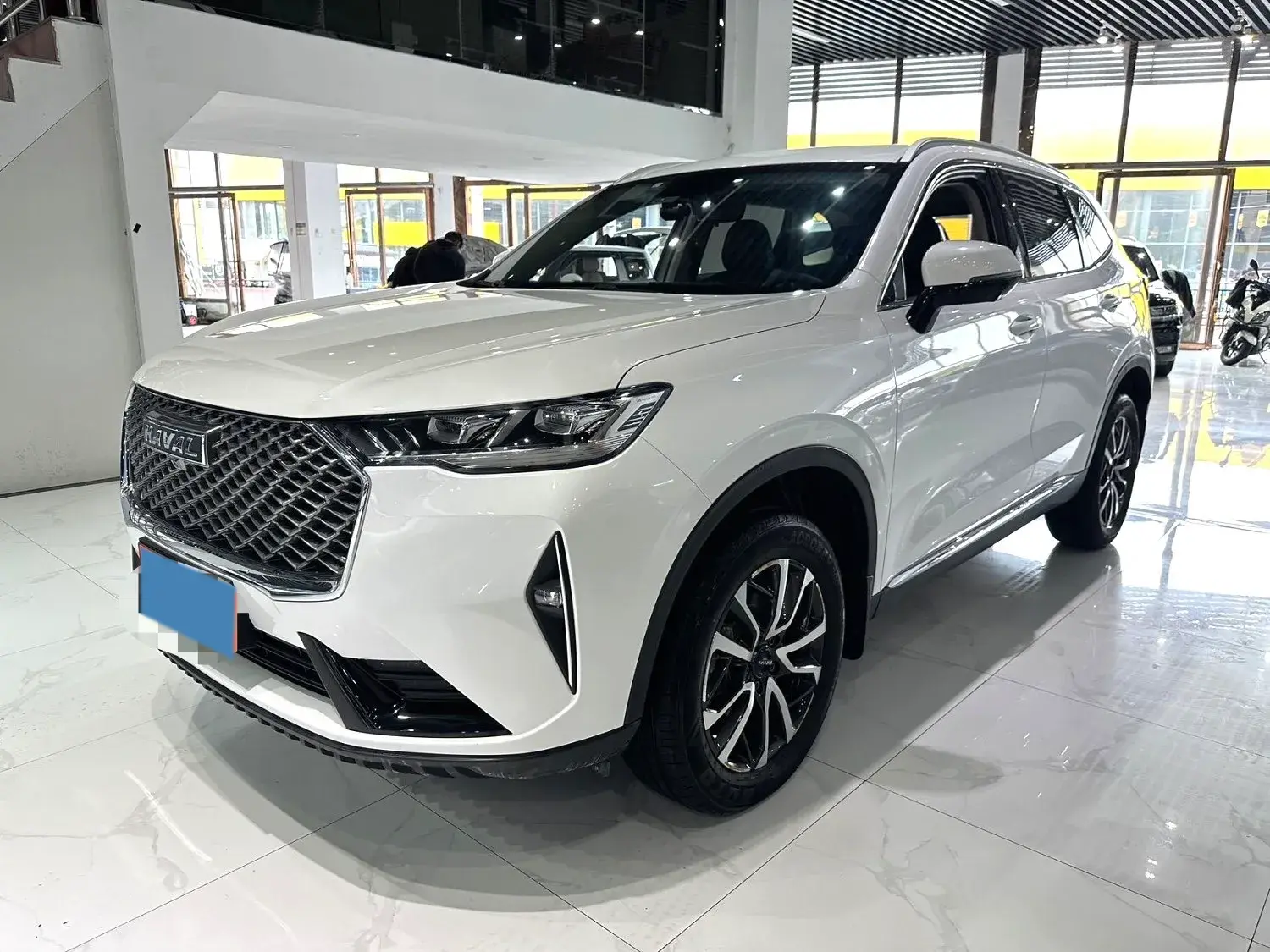 2021 HAVAL H6 view 1