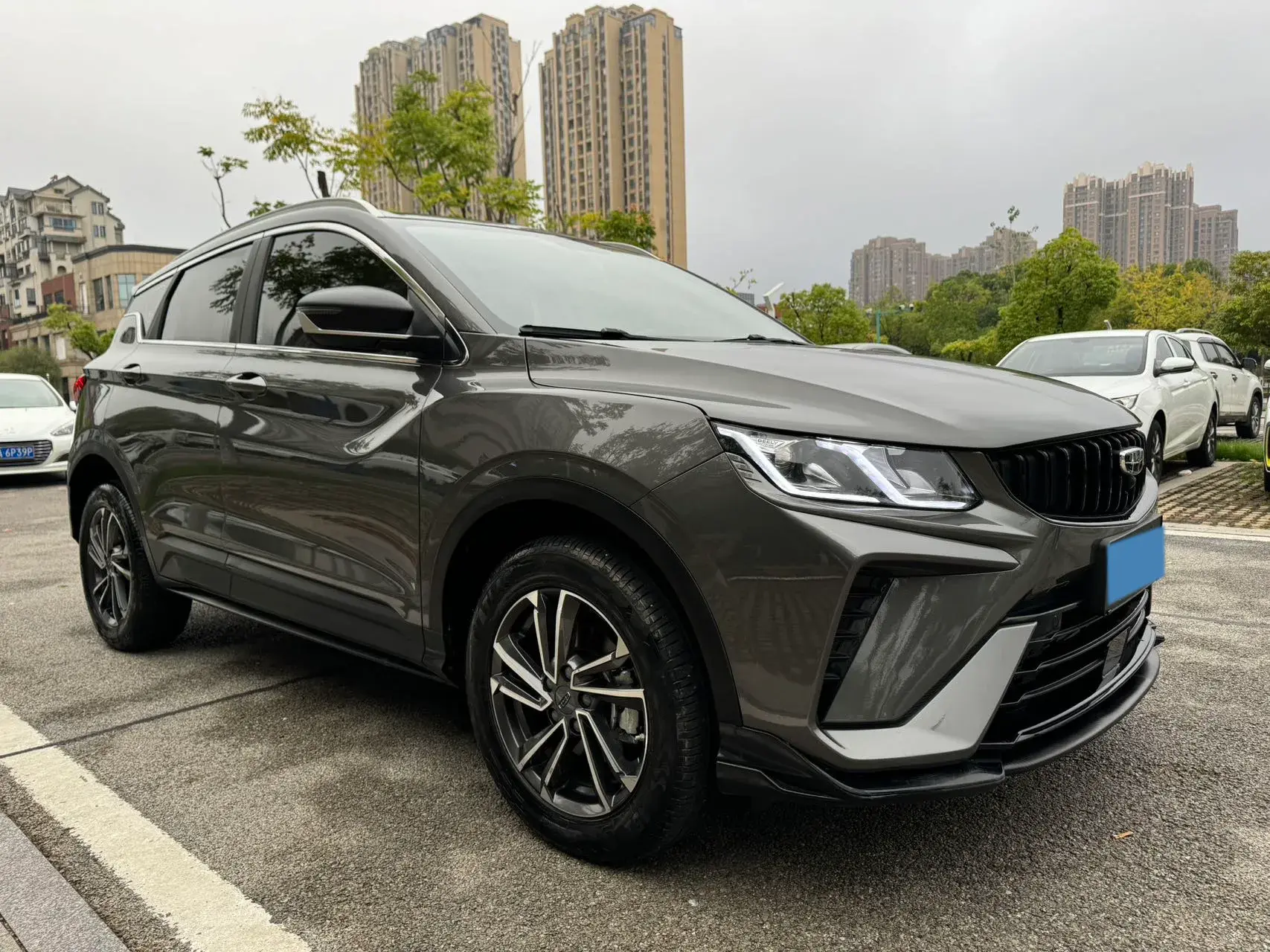 2023 GEELY COOLRAY thumbnail 3