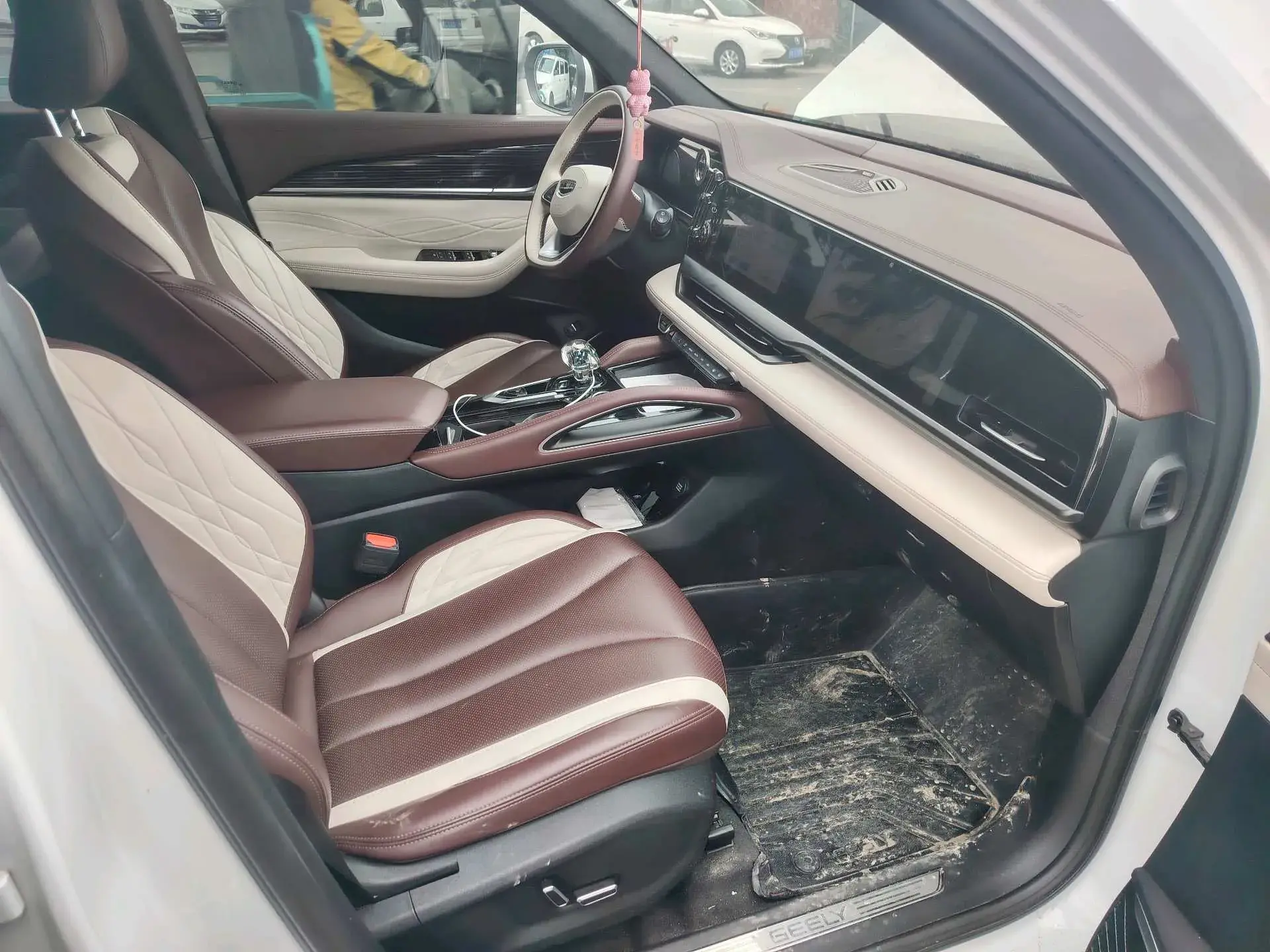 2021 GEELY MONJARO thumbnail 3