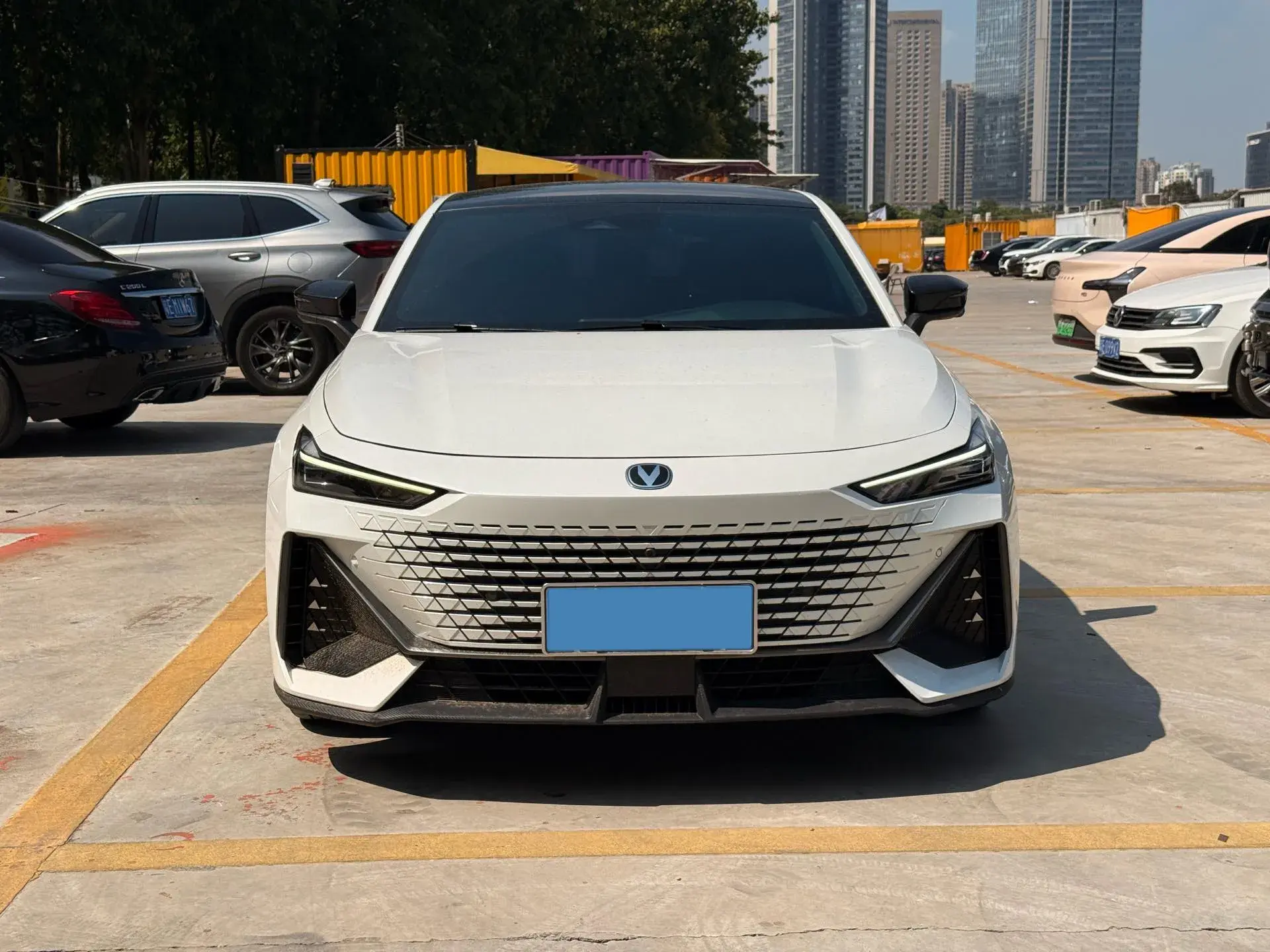 2023 CHANGAN UNI-V thumbnail 2