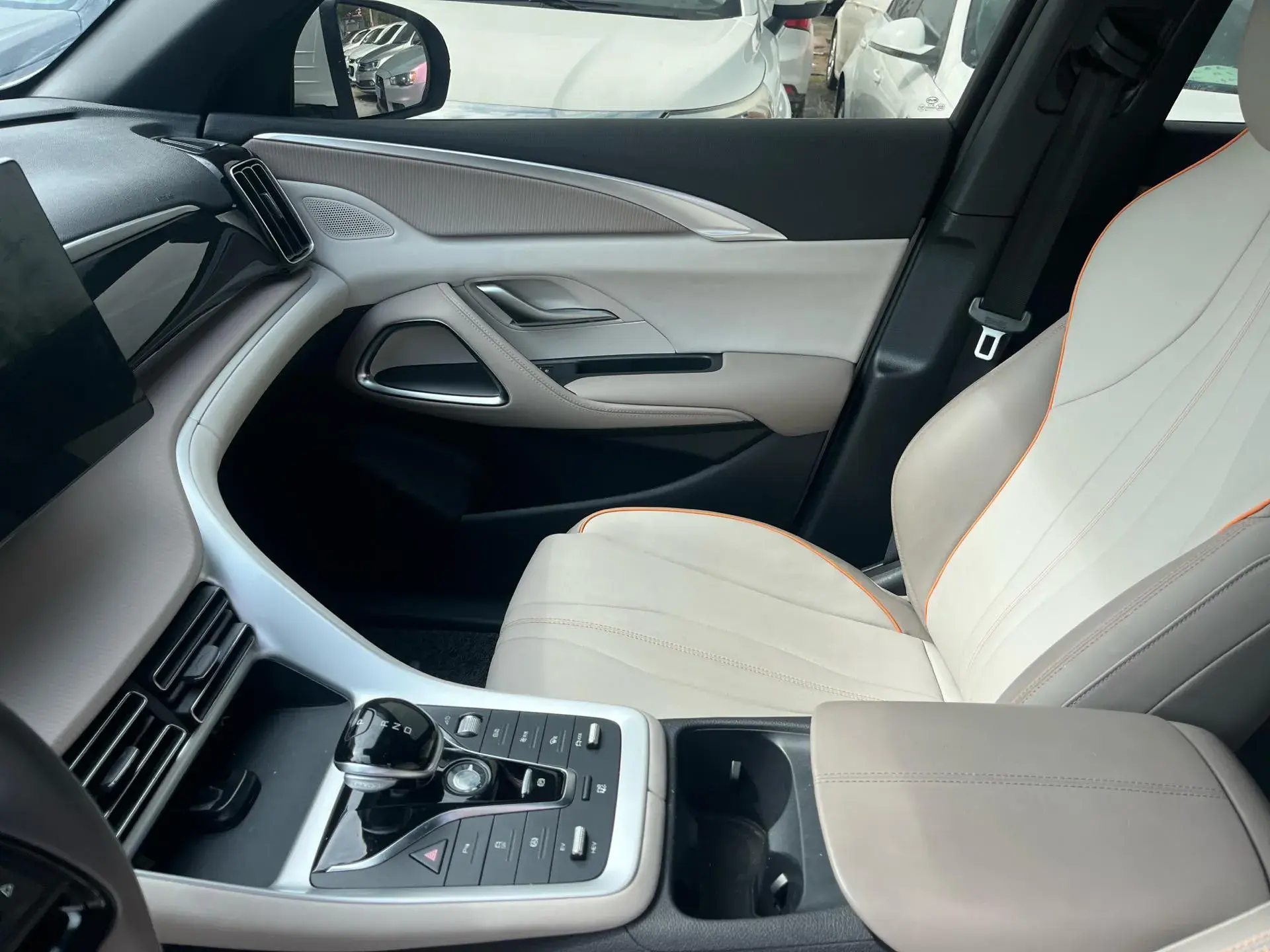 2023 BYD SONG thumbnail 4