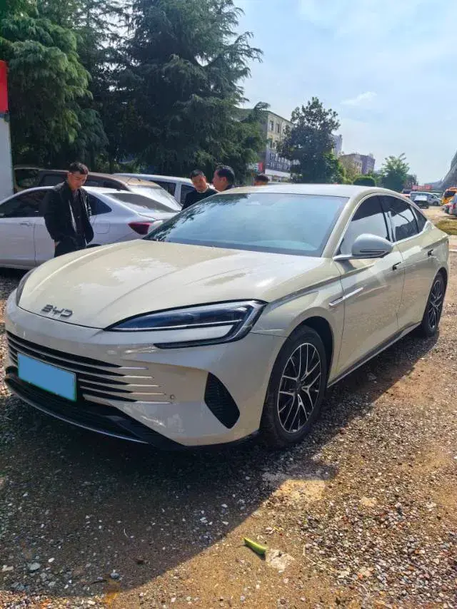 2025 BYD SEAL07 view 1