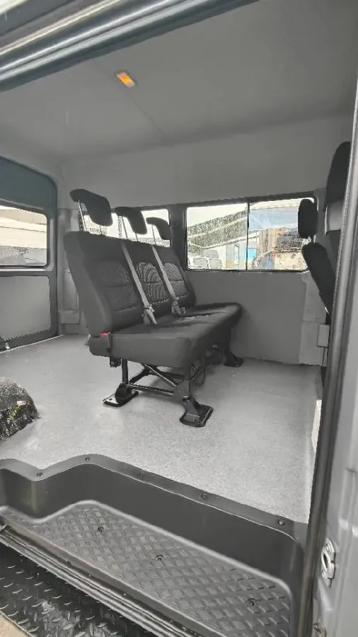 2025 Iveco DeYi 2.5T 149HP L4 5MT,autocango,china used car exporter,china ev exporter,chinese used car exporter,chinese used ev exporter