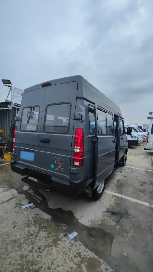 2025 Iveco DeYi 2.5T 149HP L4 5MT,autocango,china used car exporter,china ev exporter,chinese used car exporter,chinese used ev exporter