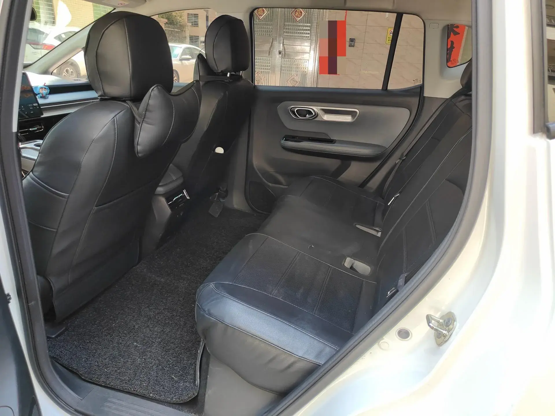 2023 AION Y thumbnail 3