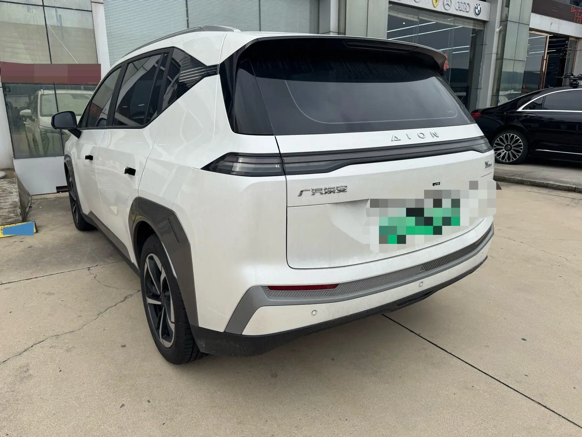 2023 AION Y thumbnail 4