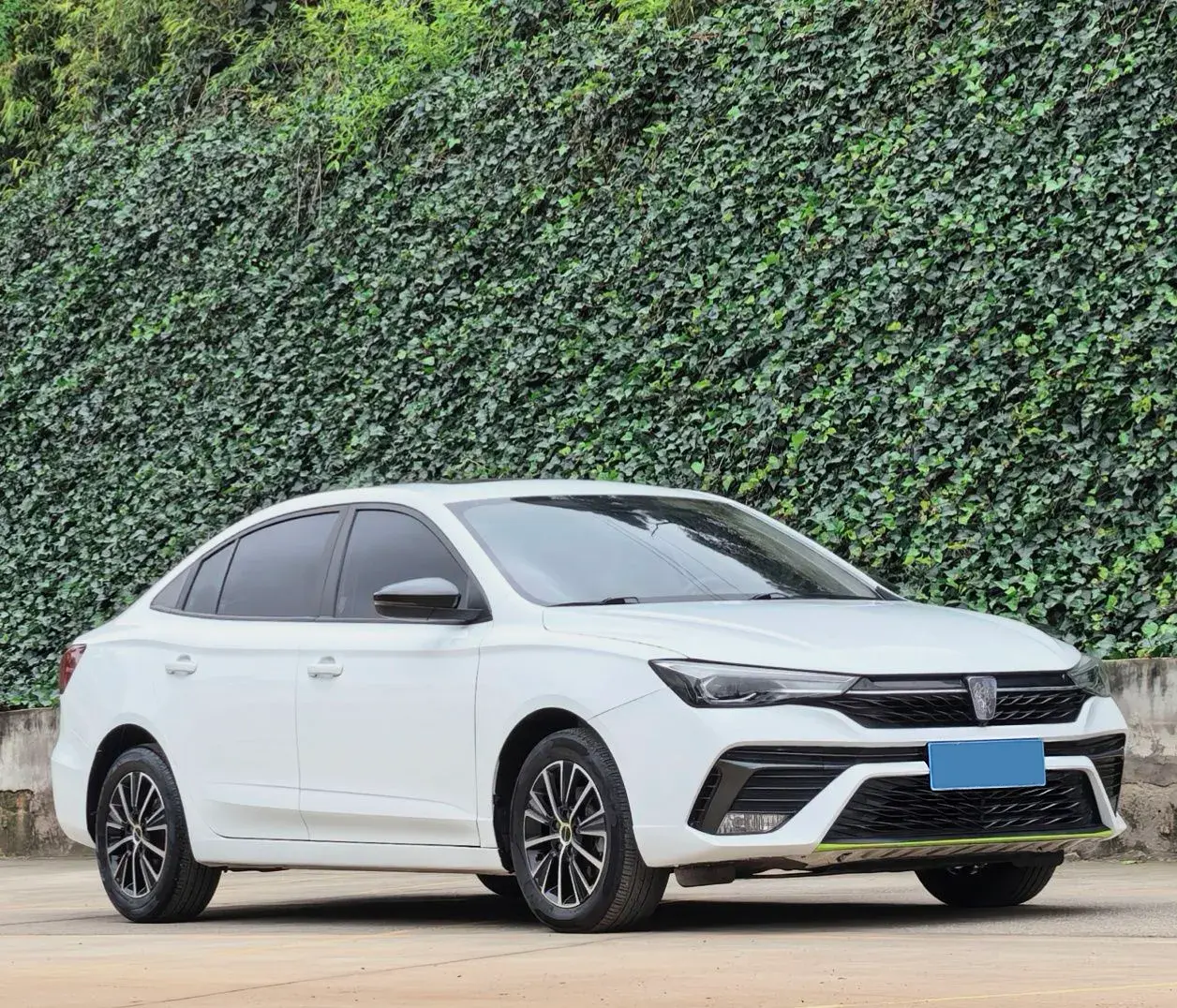2021 ROEWE I5 thumbnail 3