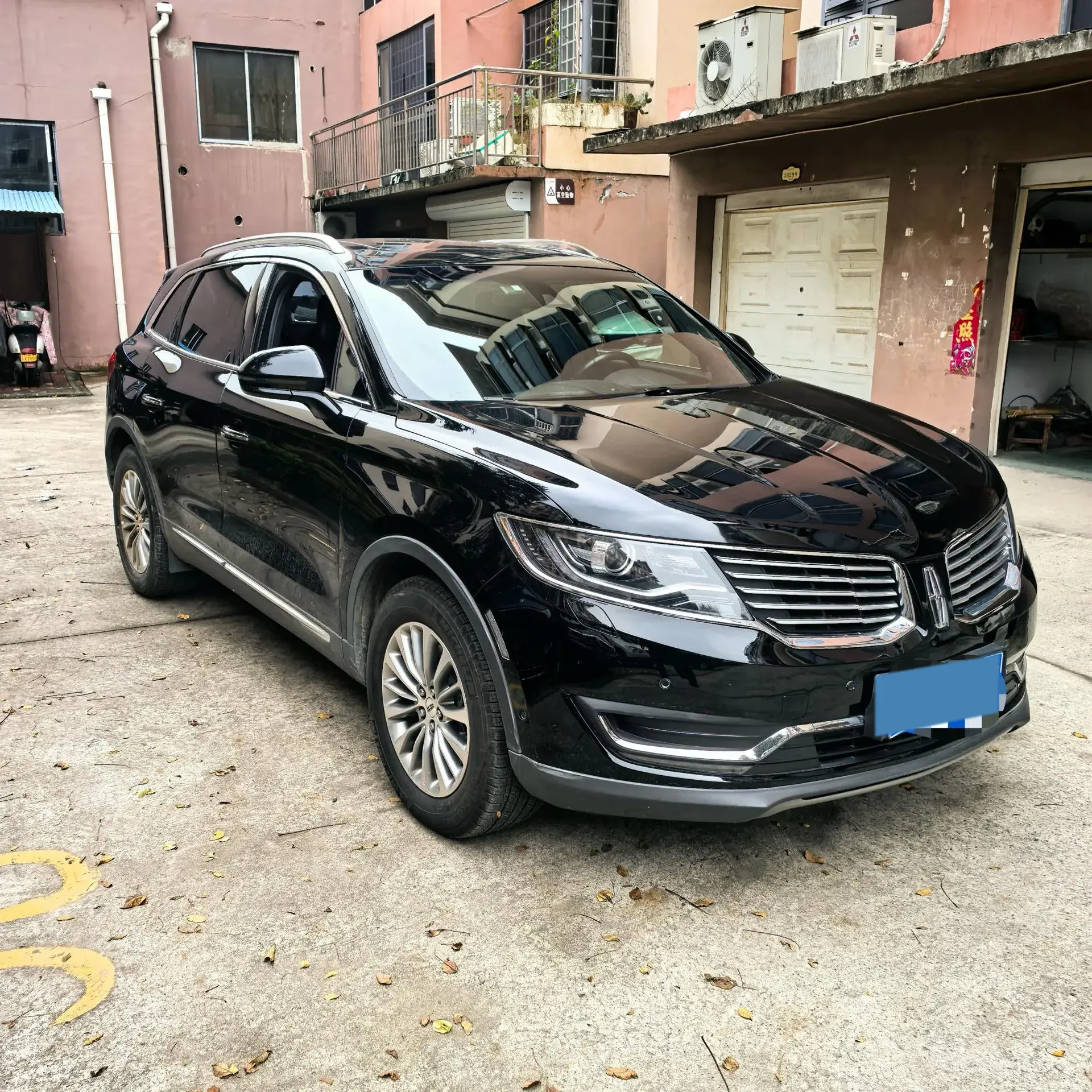 2017 LINCOLN MKX thumbnail 4