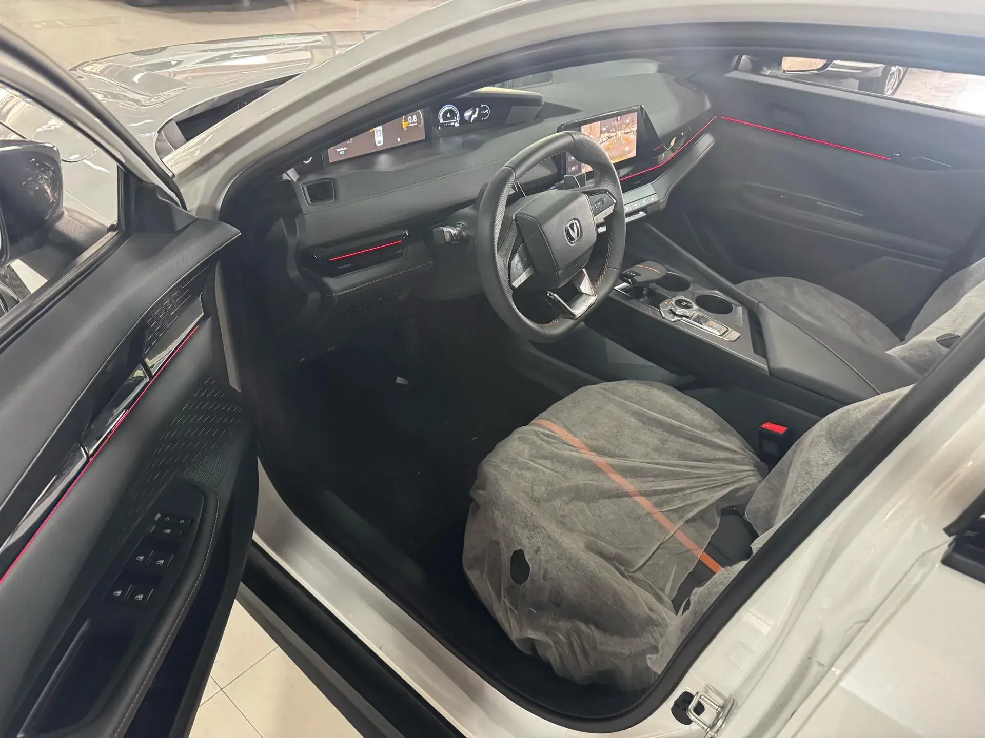 2024 CHANGAN UNI-V thumbnail 4