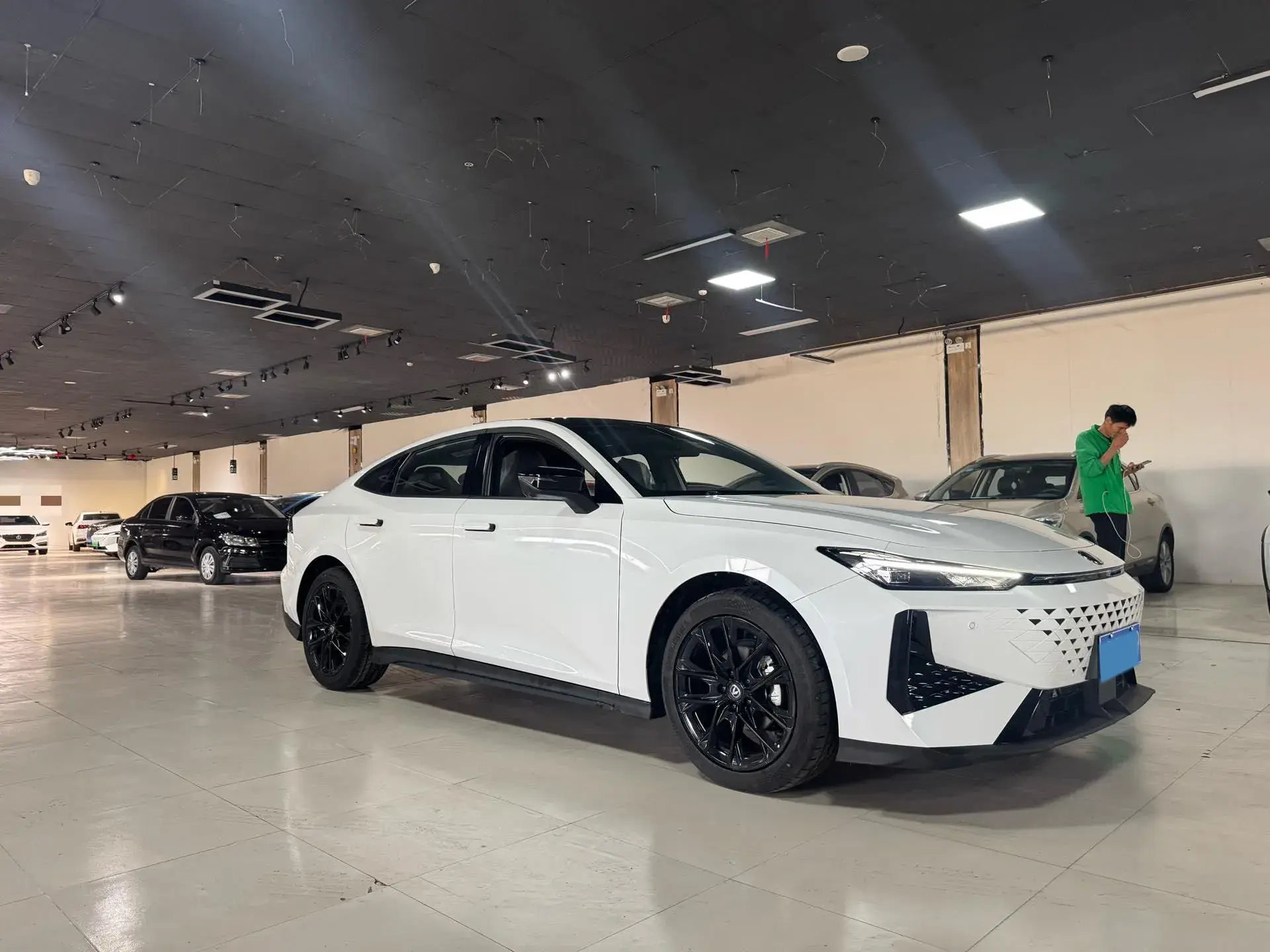 2024 CHANGAN UNI-V thumbnail 3