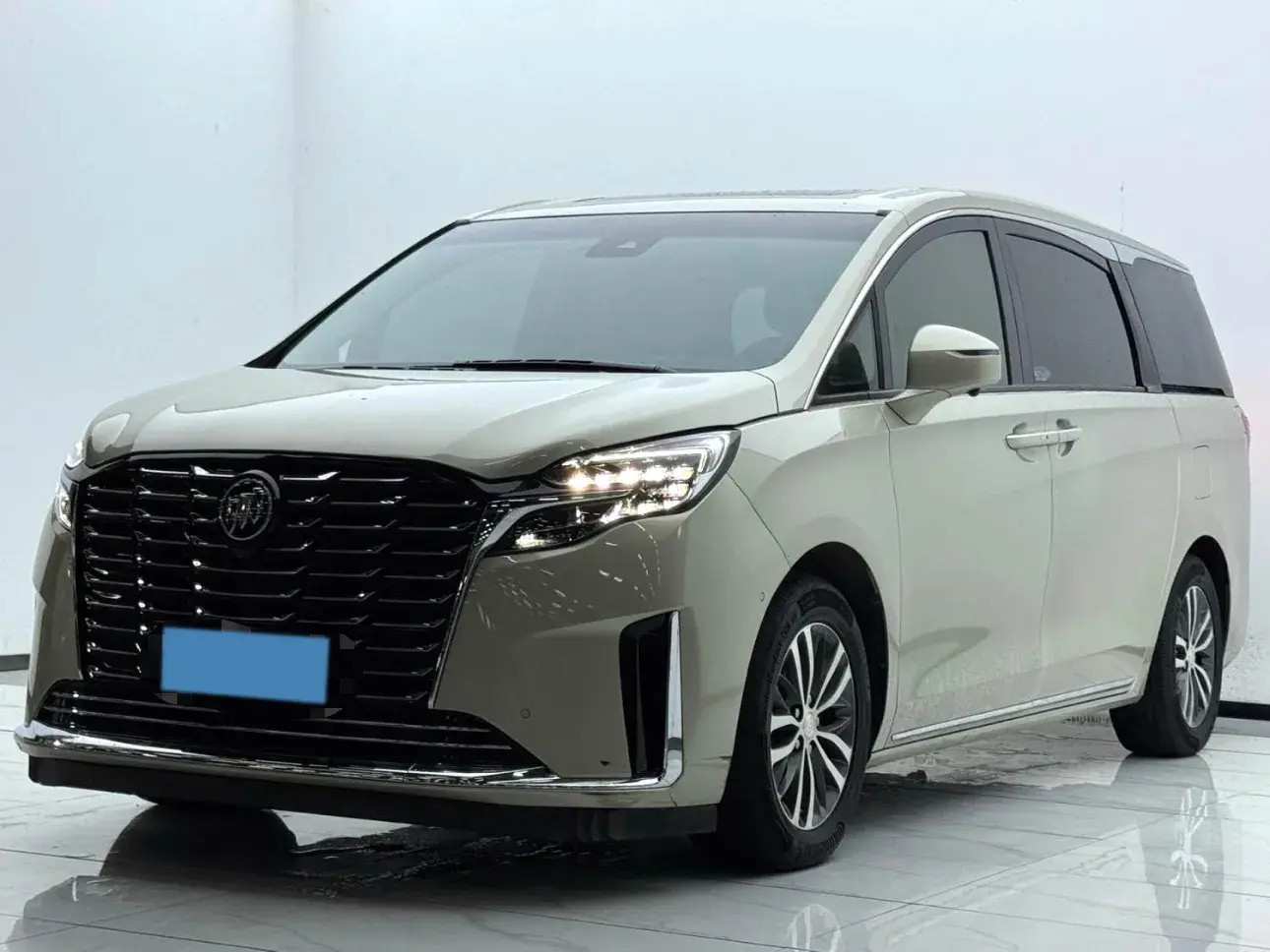 2022 BUICK GL8 view 1