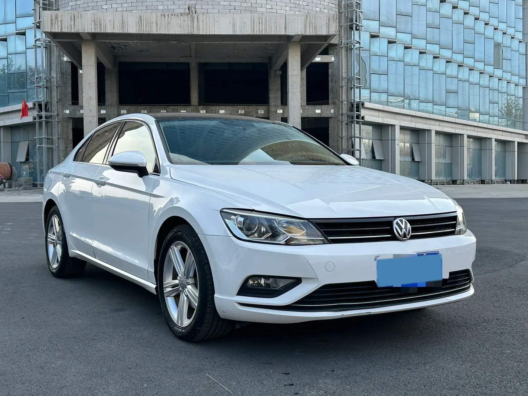 2018 VOLKSWAGEN LAMANDO thumbnail 3