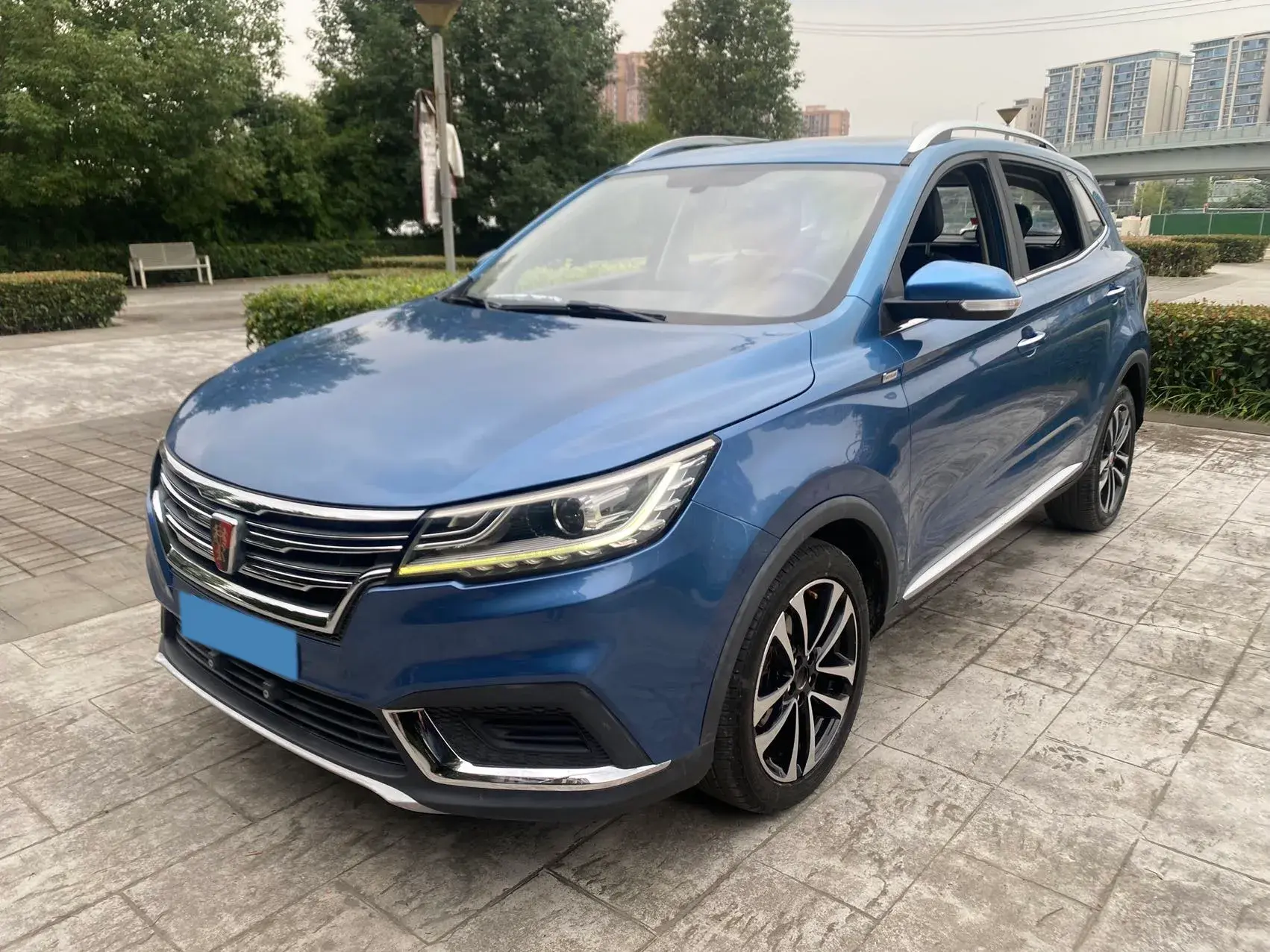 2018 ROEWE RX3 view 1
