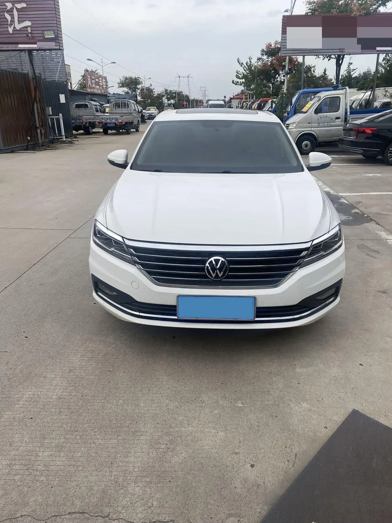 2021 VOLKSWAGEN LAVIDA thumbnail 2