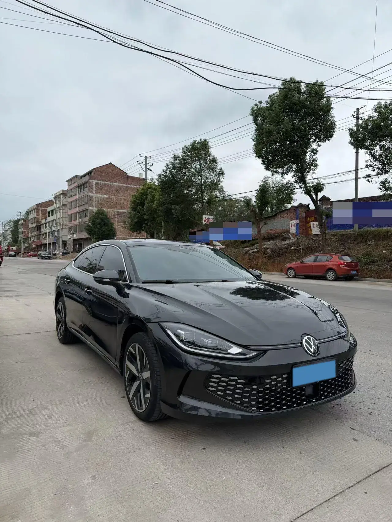 2024 VOLKSWAGEN LAMANDO thumbnail 2