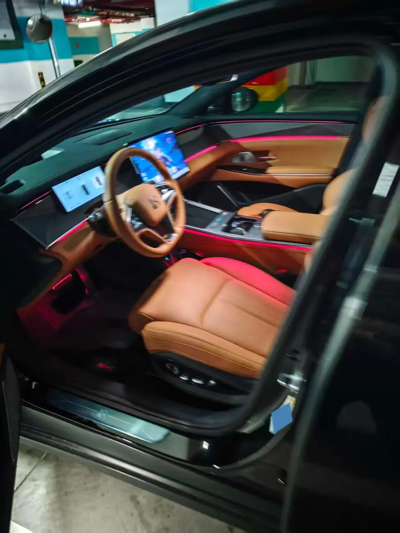 2025 BYD HANL thumbnail 2