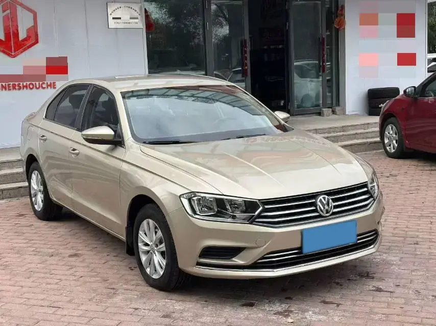 2018 VOLKSWAGEN BORA thumbnail 3