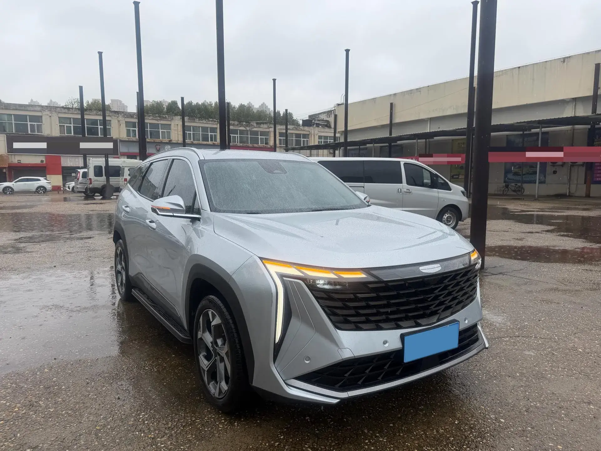 2023 GEELY STARRAY thumbnail 3