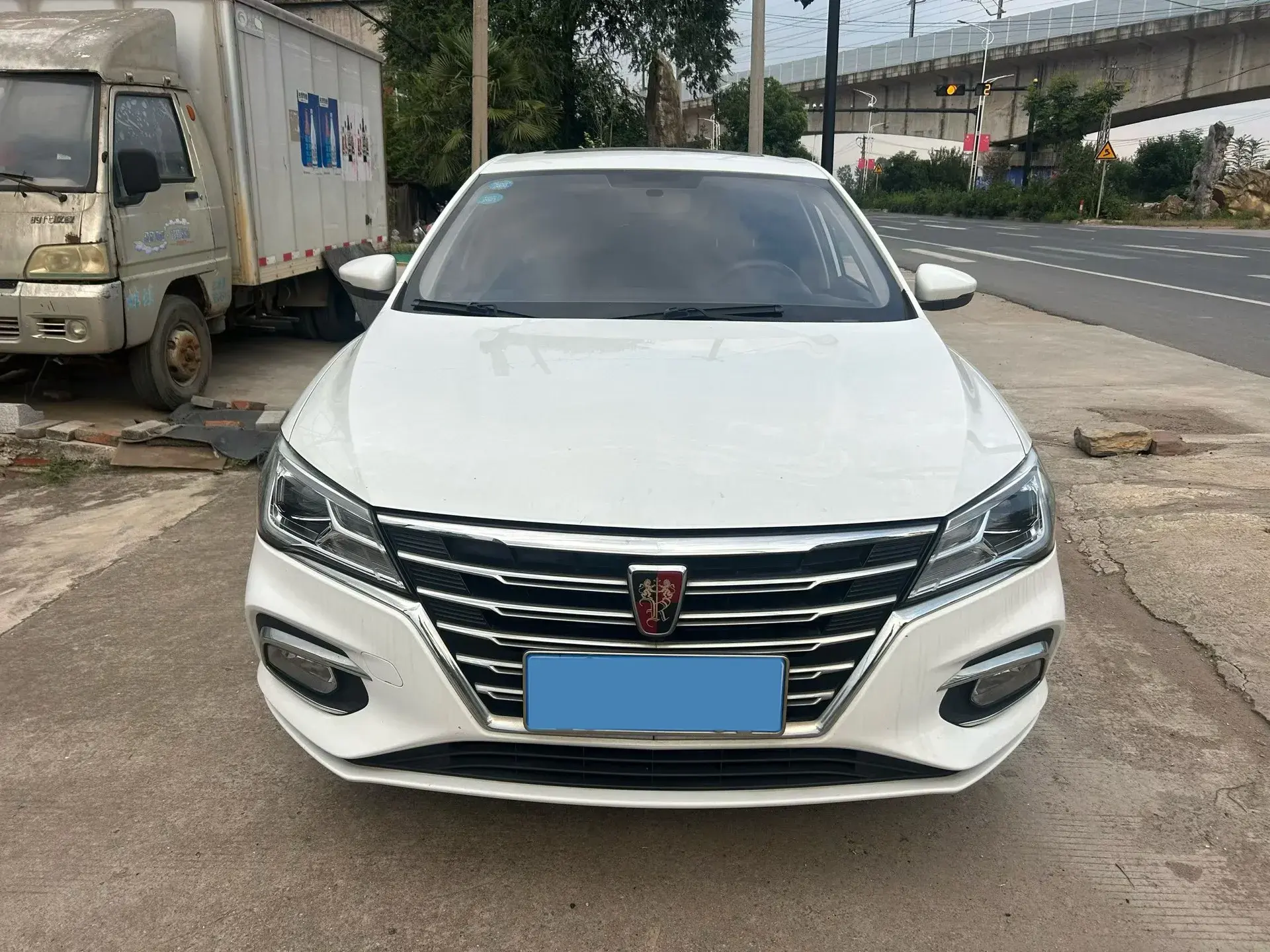 2019 ROEWE I5 thumbnail 2