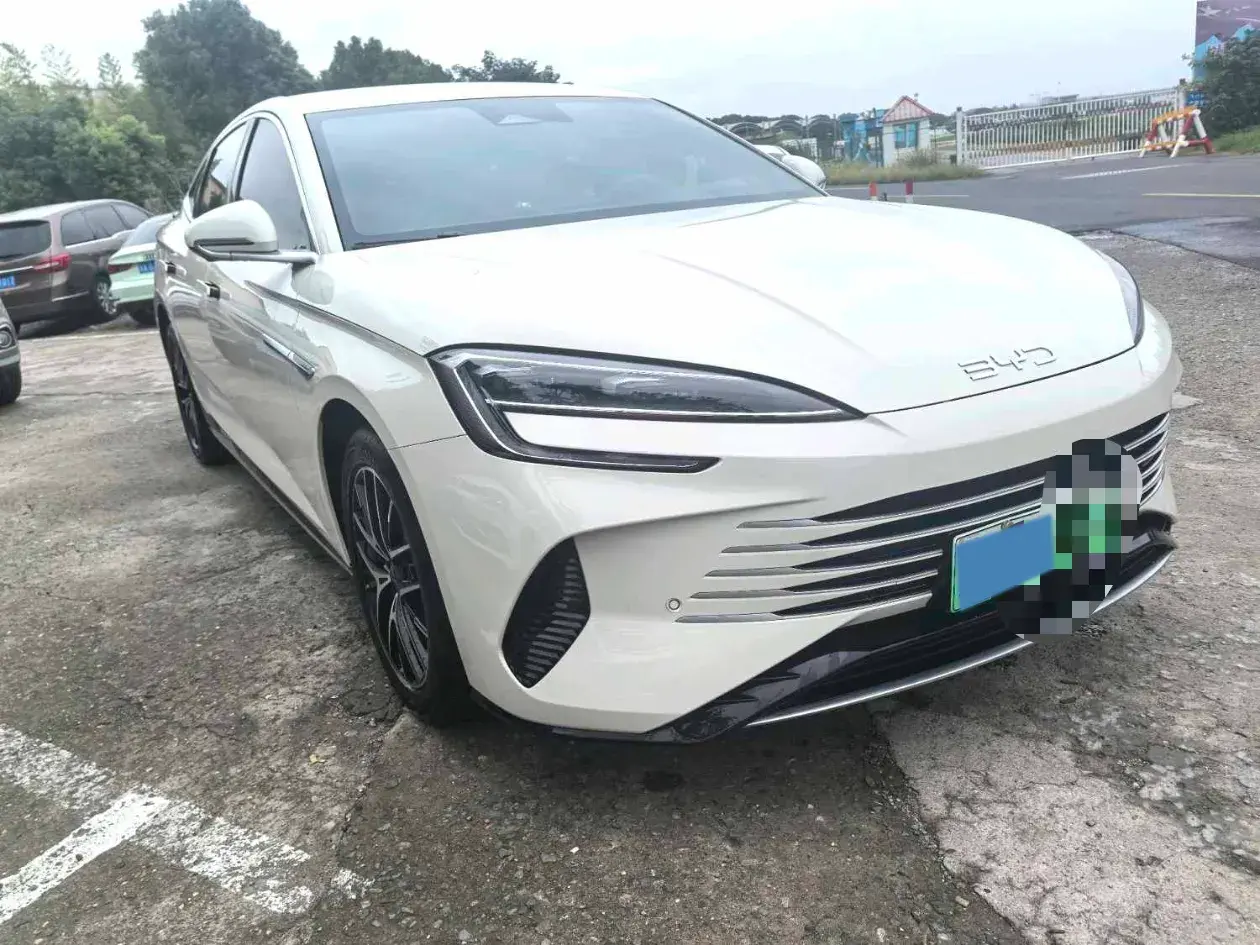 2025 BYD SEAL07 thumbnail 2