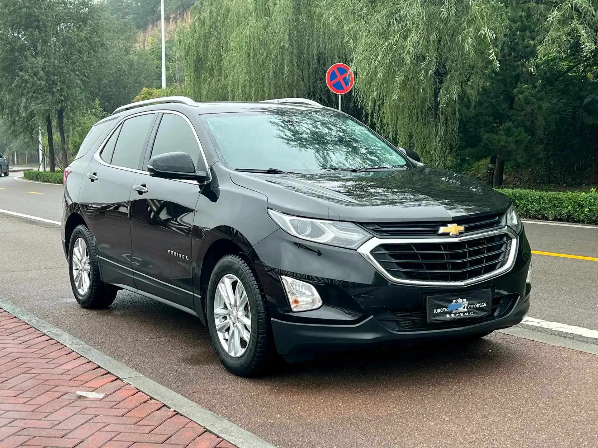 2019 CHEVROLET EQUINOX thumbnail 3