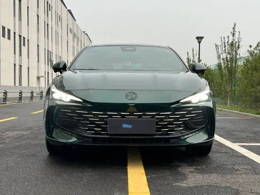 2023 MG 7 thumbnail 2