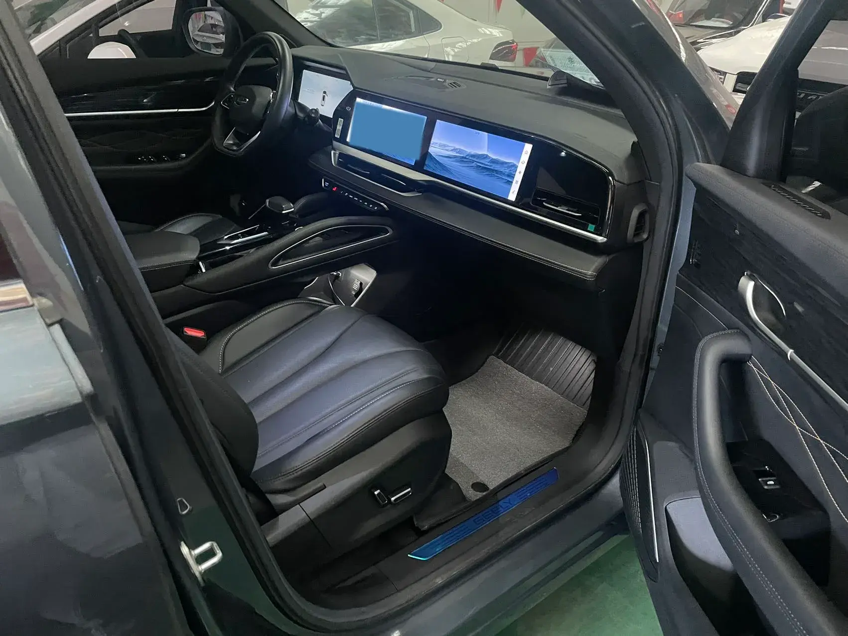 2024 GEELY MONJARO thumbnail 4