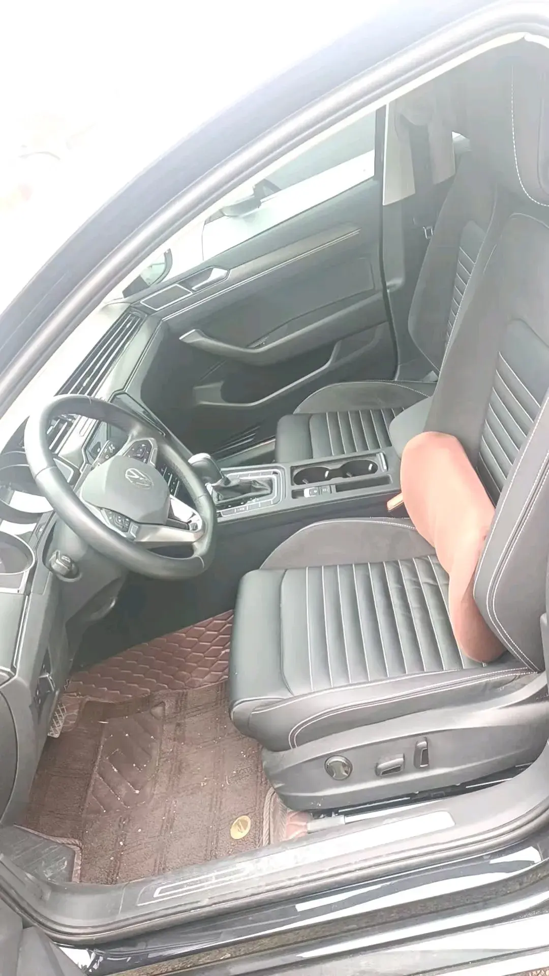 2020 VOLKSWAGEN MAGOTAN thumbnail 2