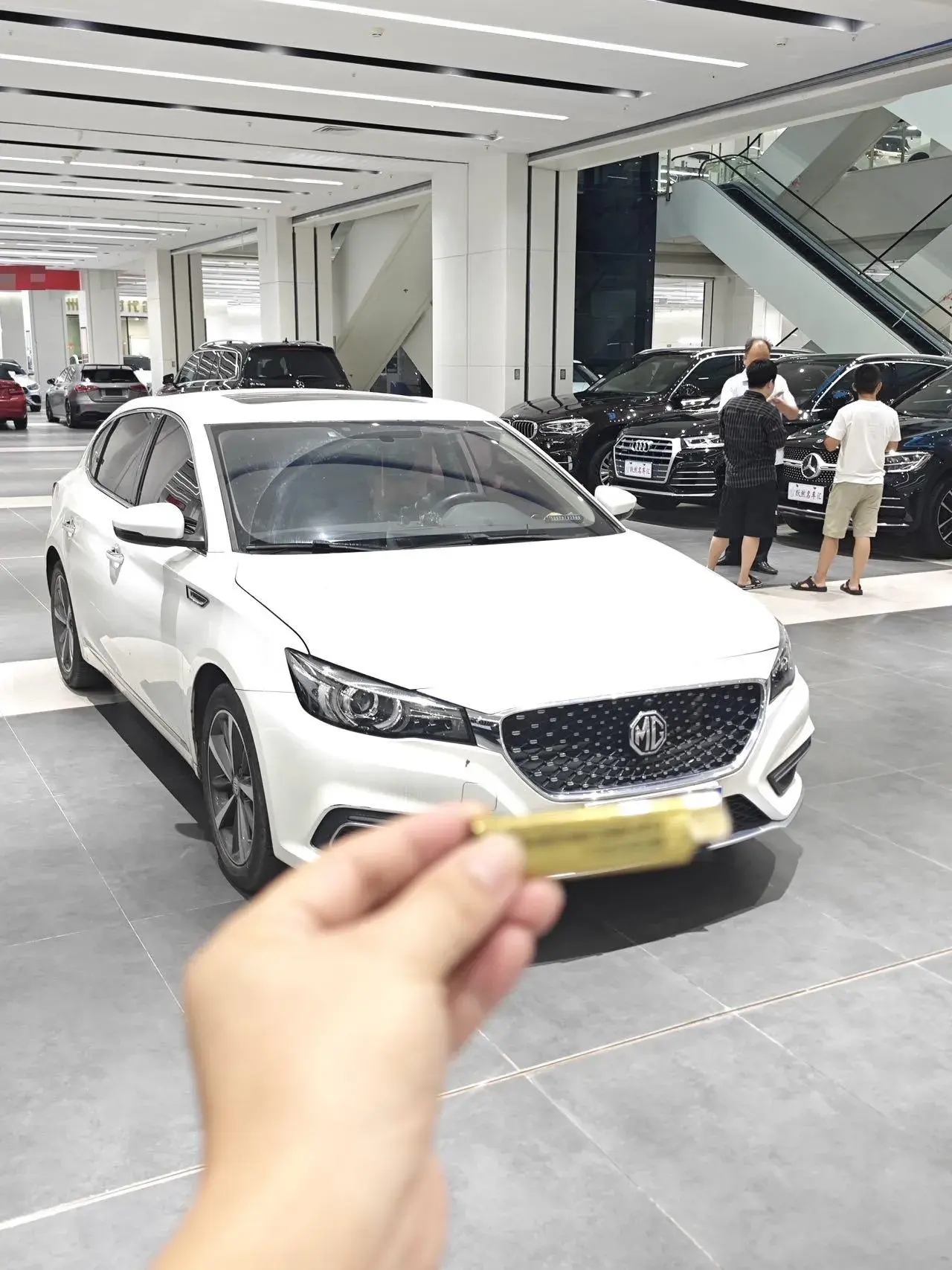 2019 MG MG6 thumbnail 3