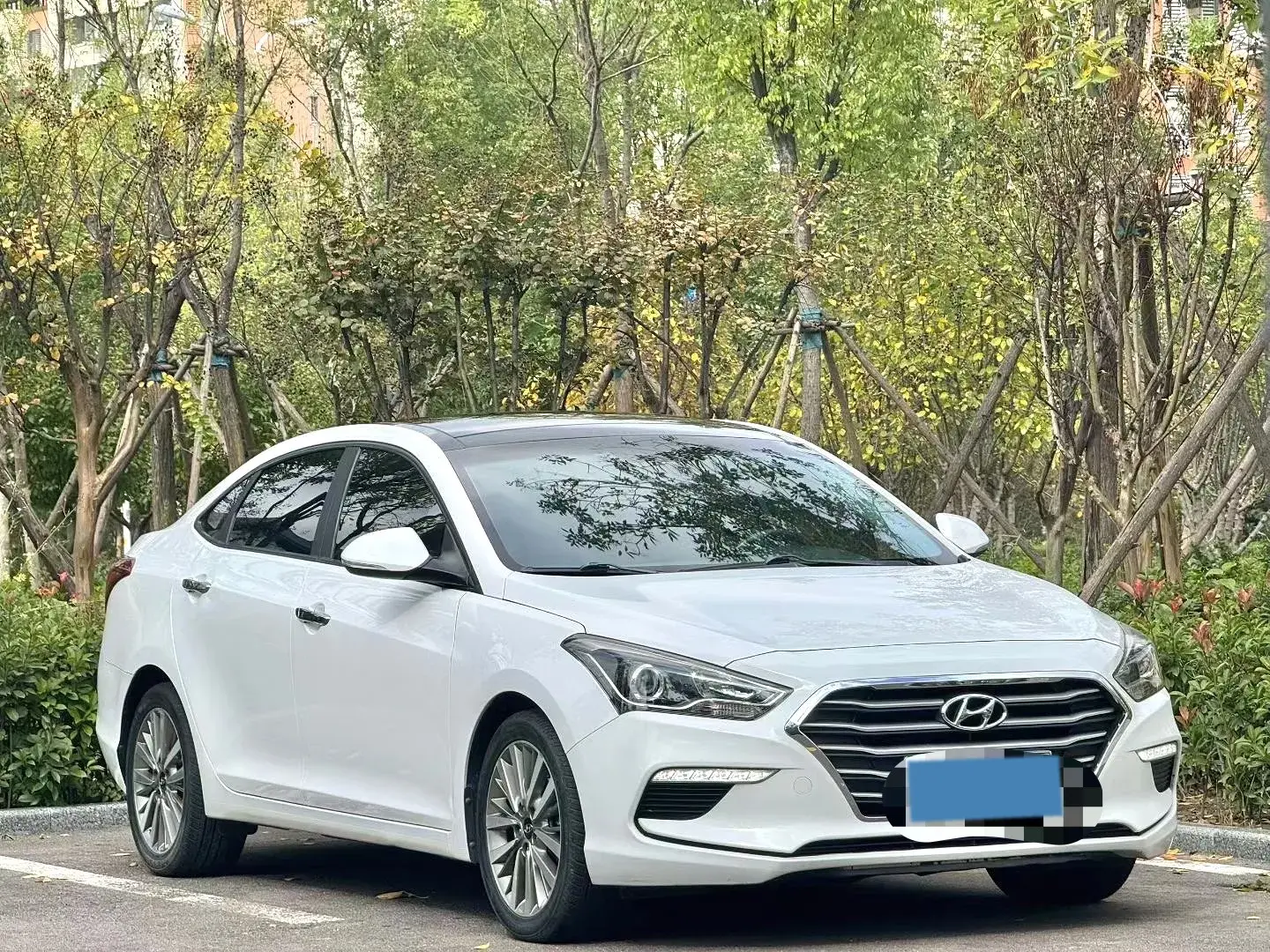2019 HYUNDAI MISTRA thumbnail 3