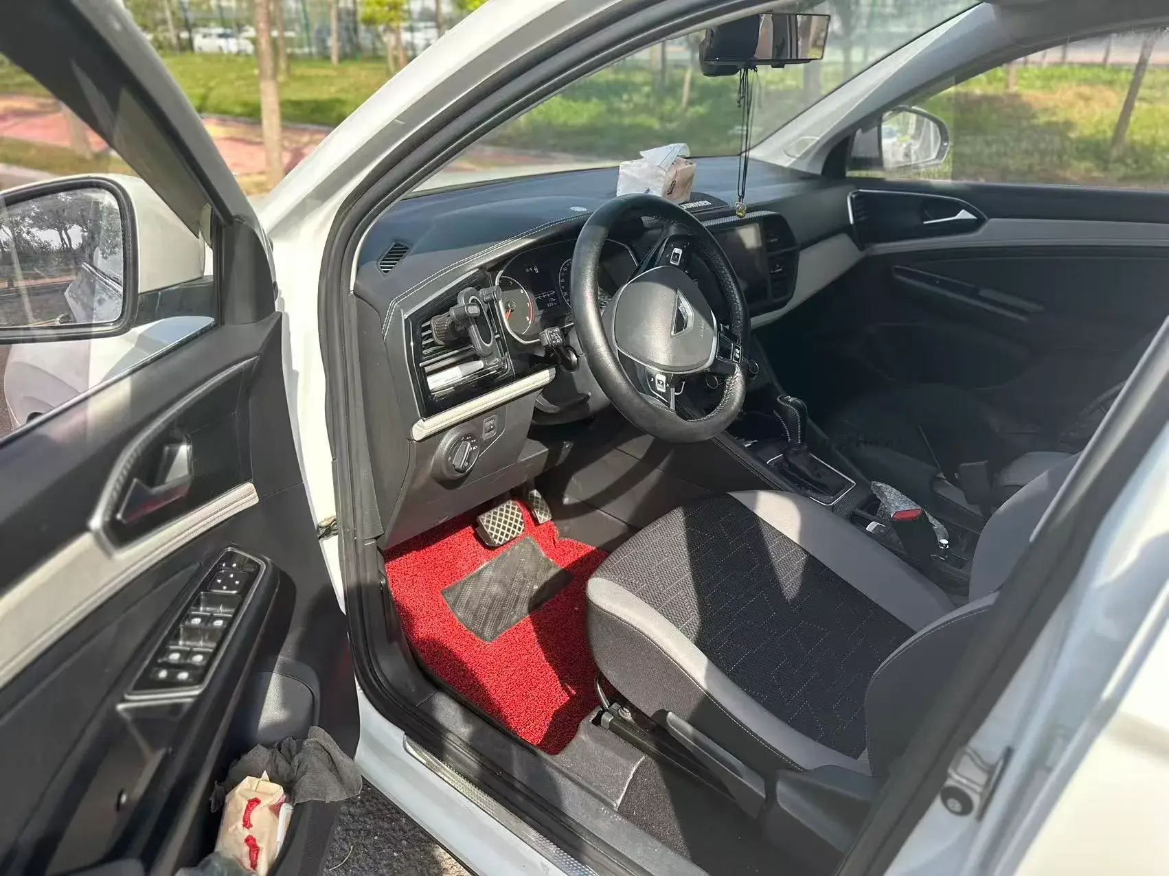 2022 JETTA VS5 thumbnail 3