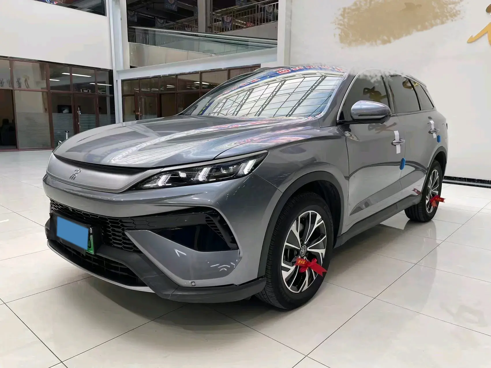 2025 BYD SONG view 1