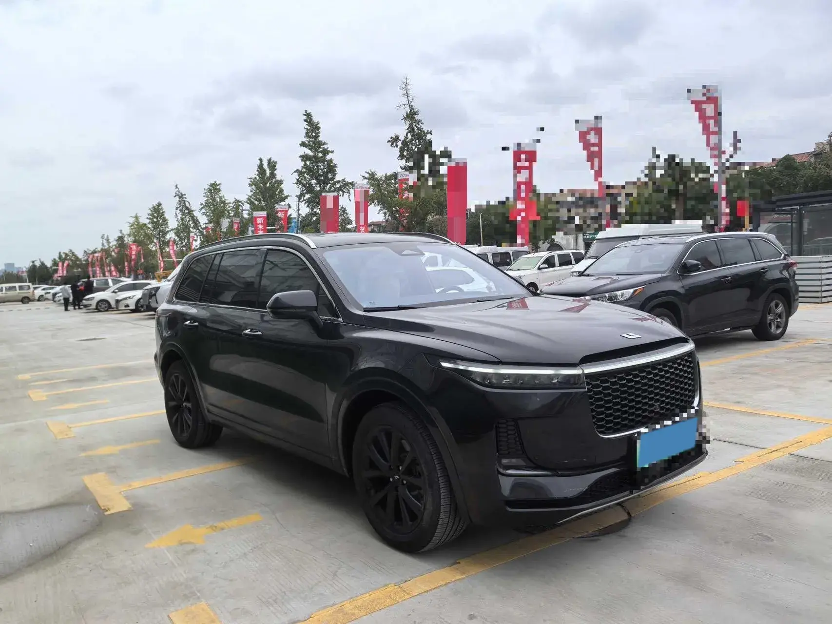 2021 LI ONE thumbnail 3