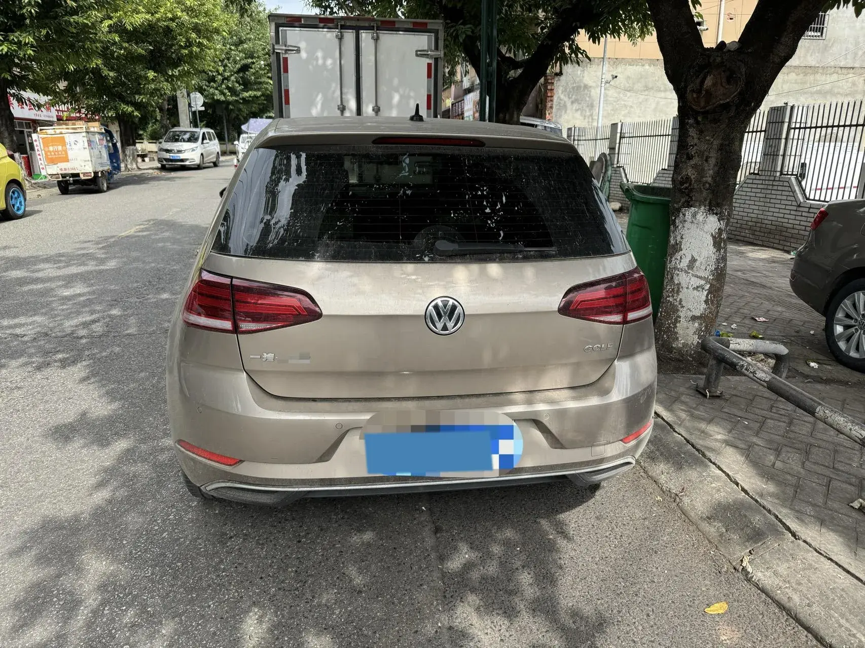 2019 VOLKSWAGEN GOLF thumbnail 4