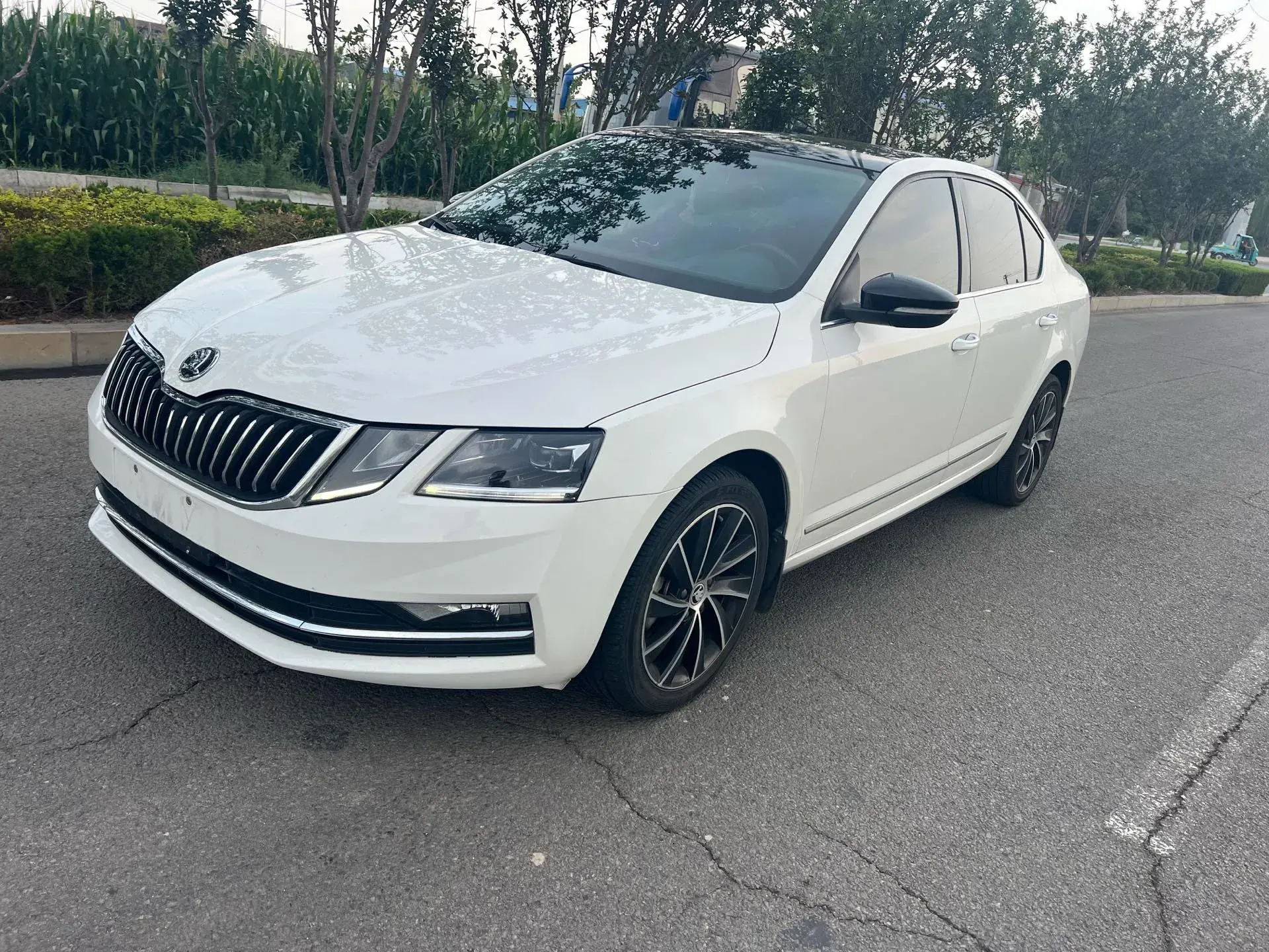 2018 SKODA OCTAVIA view 1