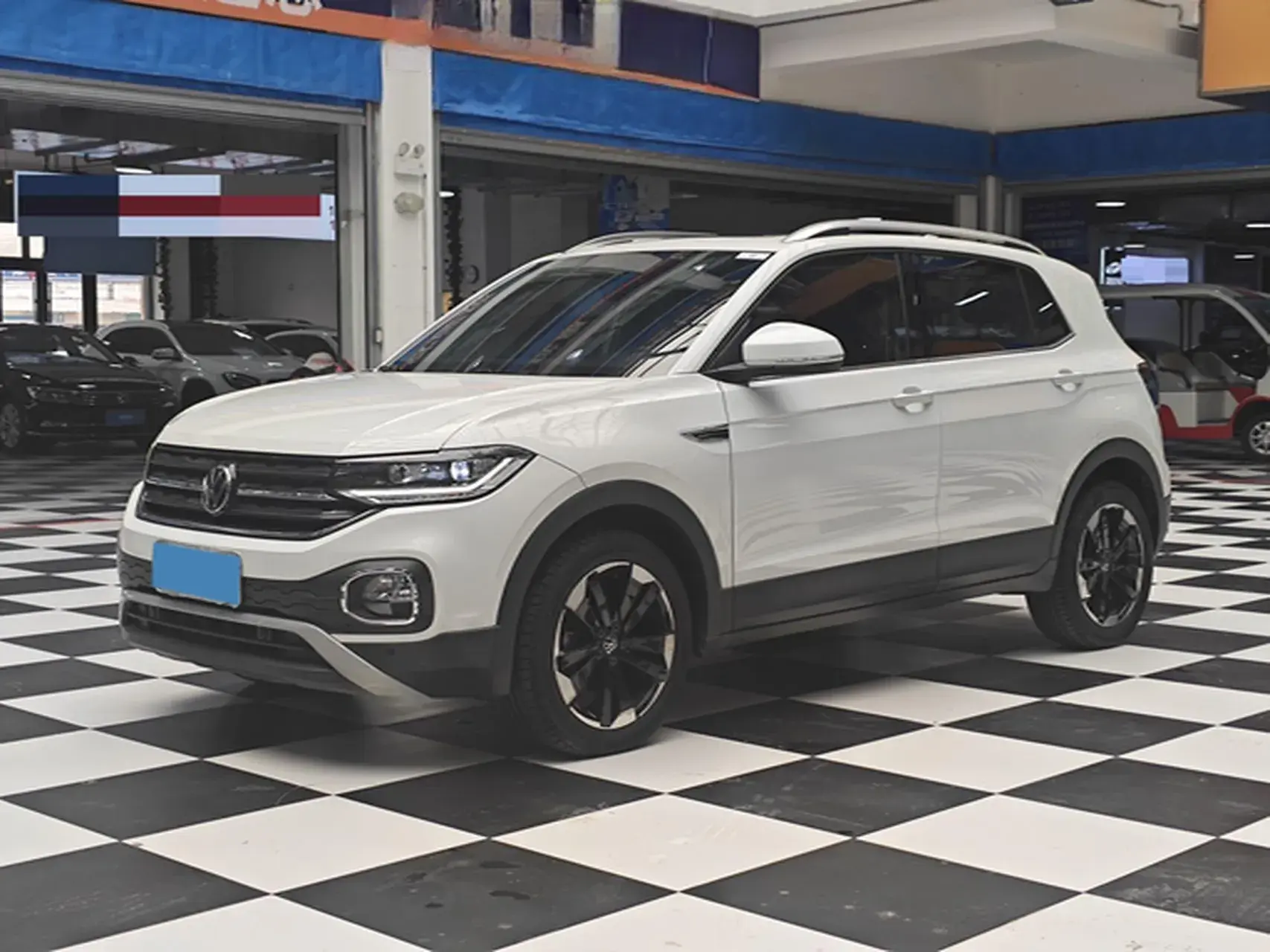 2021 VOLKSWAGEN TACQUA view 1