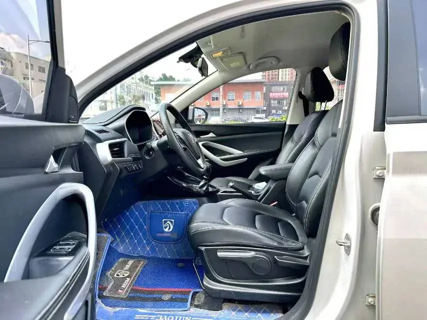 2018 BAOJUN 530 thumbnail 4